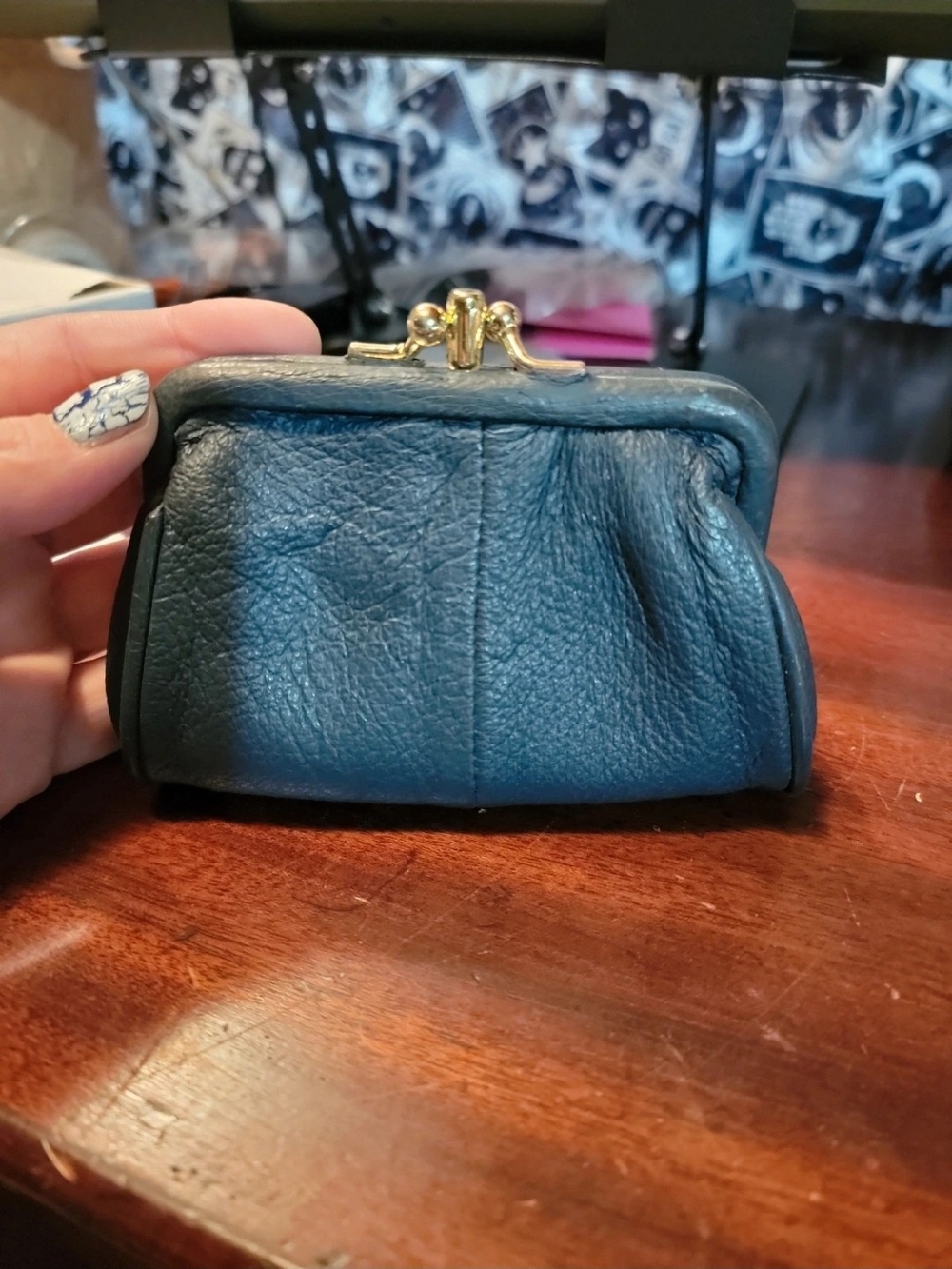 Vintage Leather Kiss-Lock Coin Purse